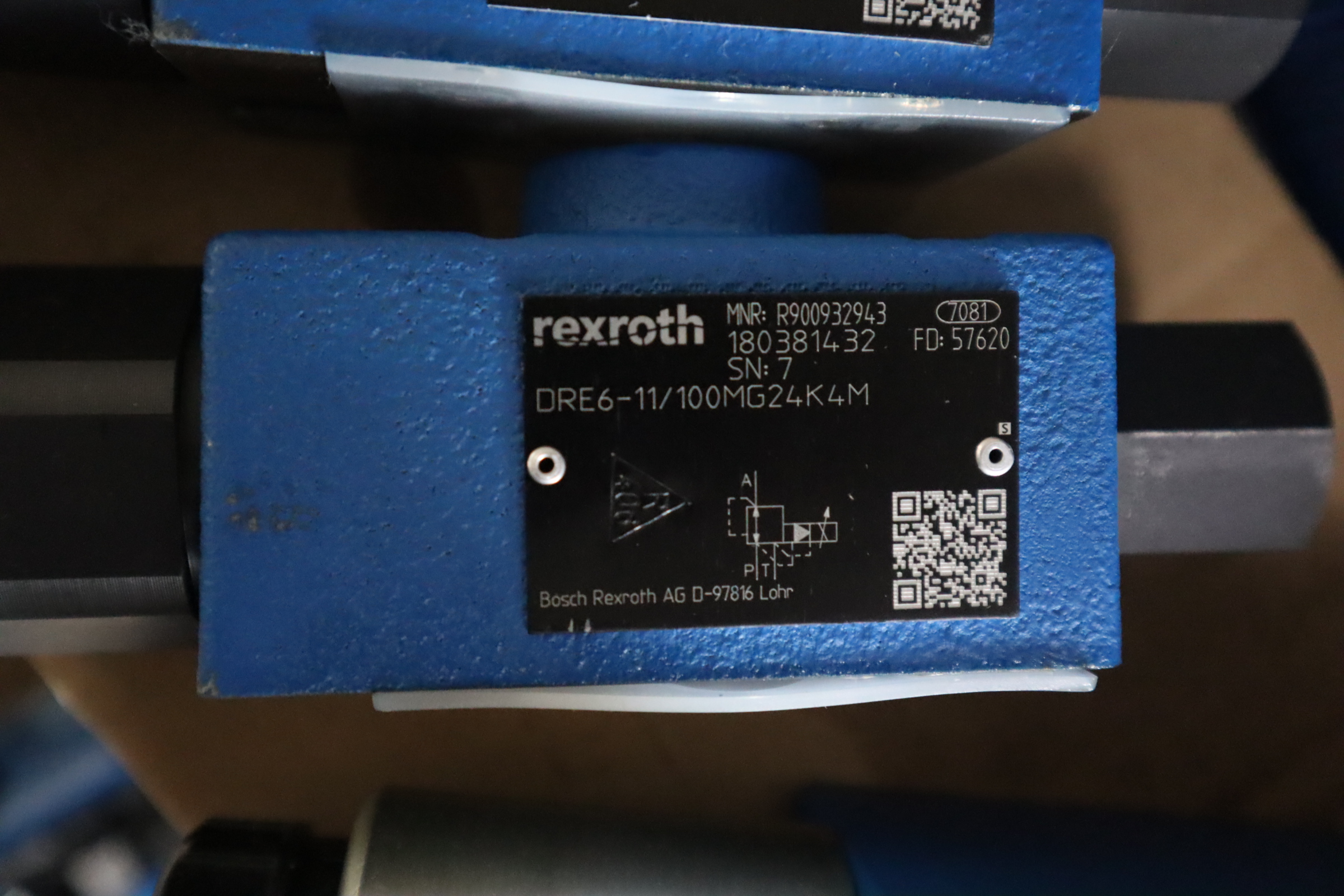 R900932943 DRE6-12/100MG24K4M 德国力士乐REXROTH减压阀