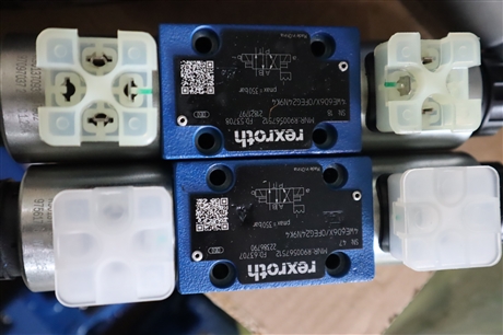 R900567512 4WE6D62/OFEG24N9K4 德国力士乐REXROTH 电磁阀