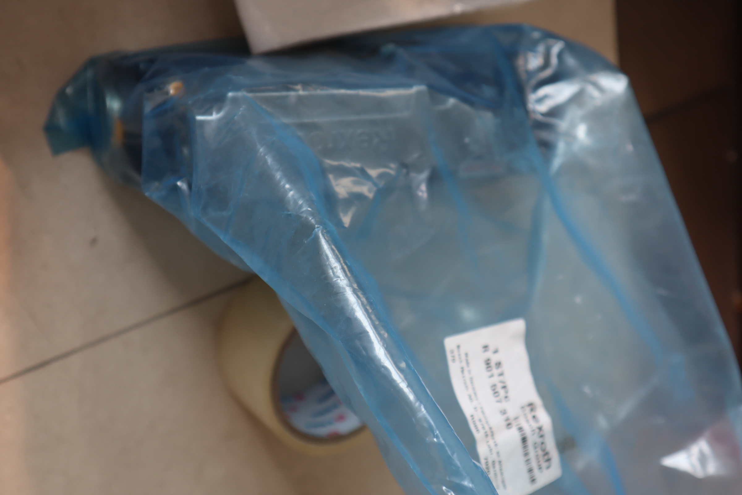 R901507310 4WRPEH10C3B100L-31/M/24F1 德国力士乐REXROTH伺服阀