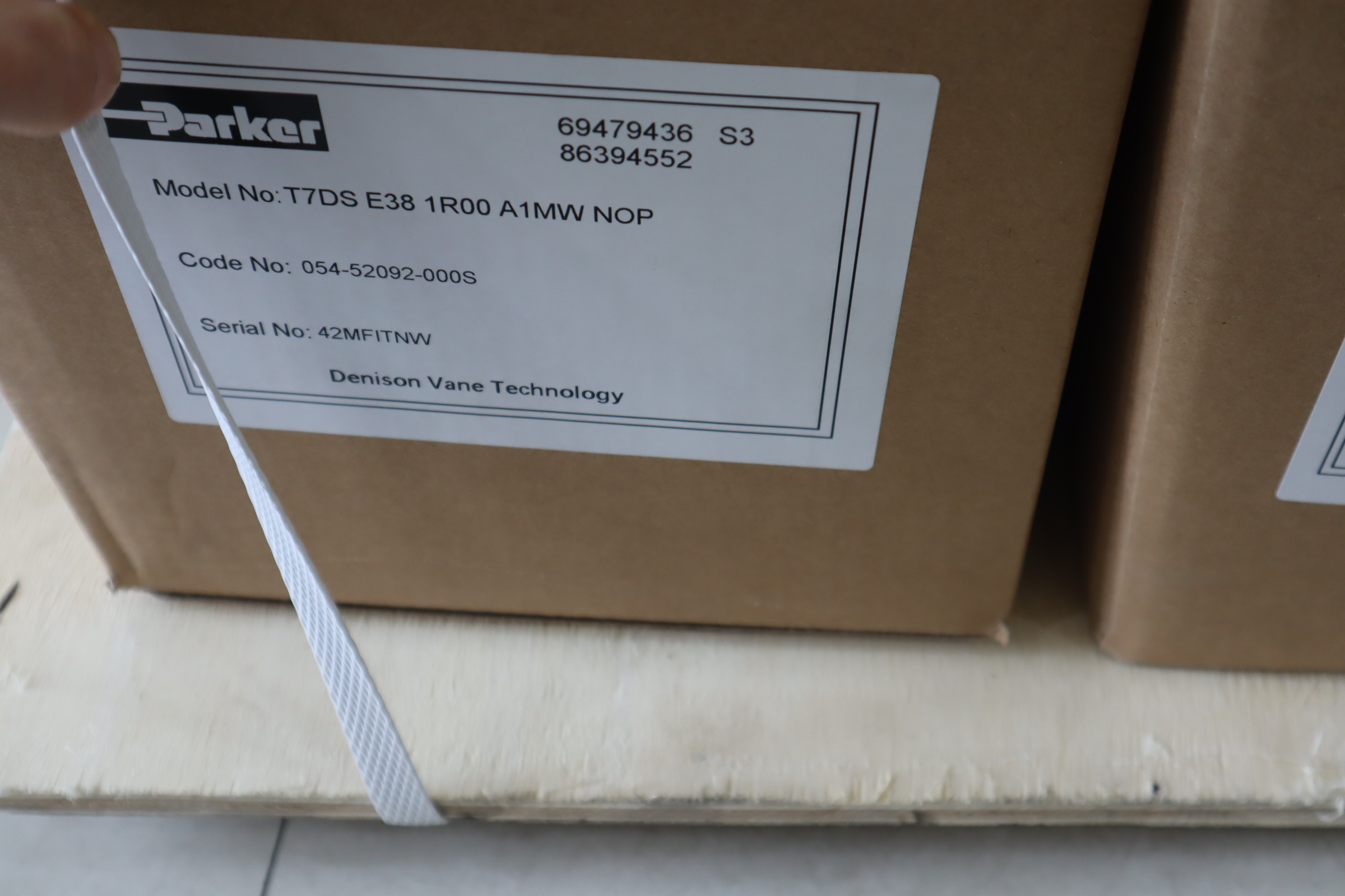 T7DS E38 1R00 A1MW NOP 054-52092-000S PARKER派克DENISON丹尼逊