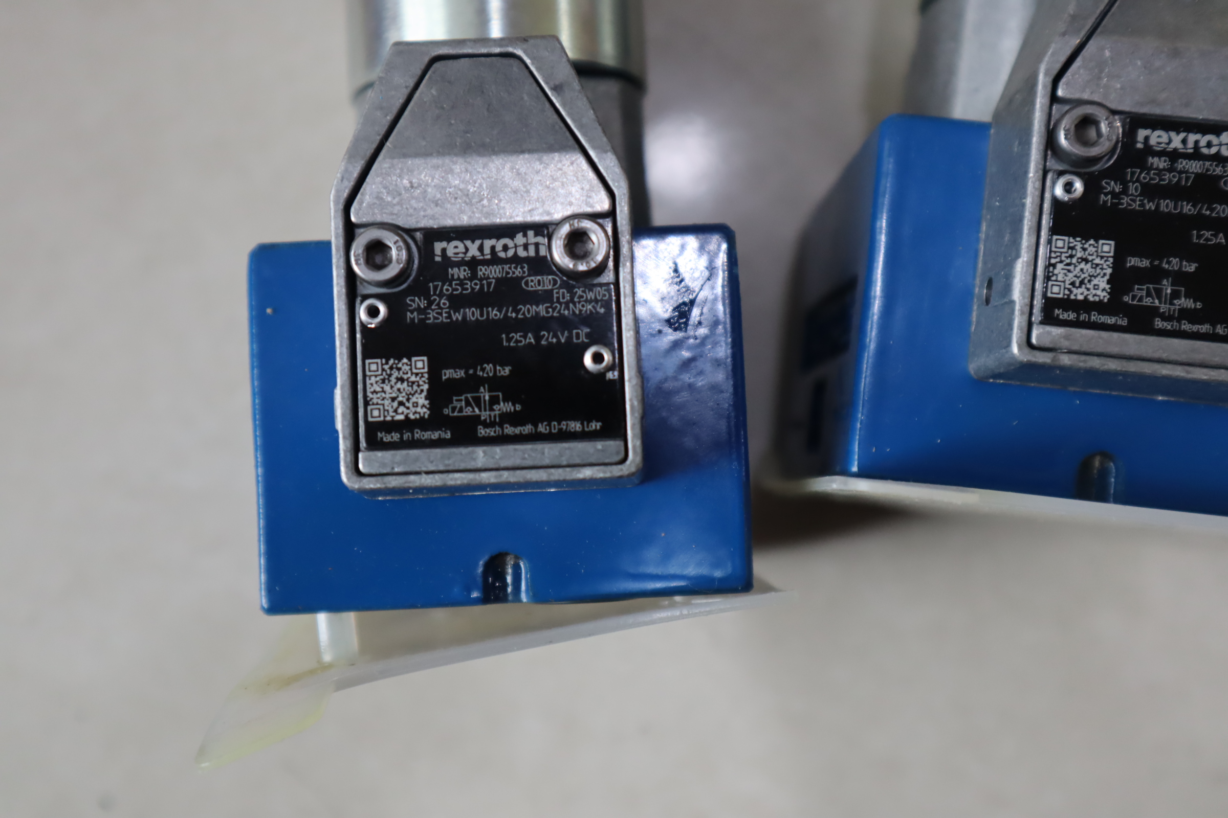 R900075563 M-3SEW10U16/420MG24N9K4 德国力士乐REXROTH电磁球阀