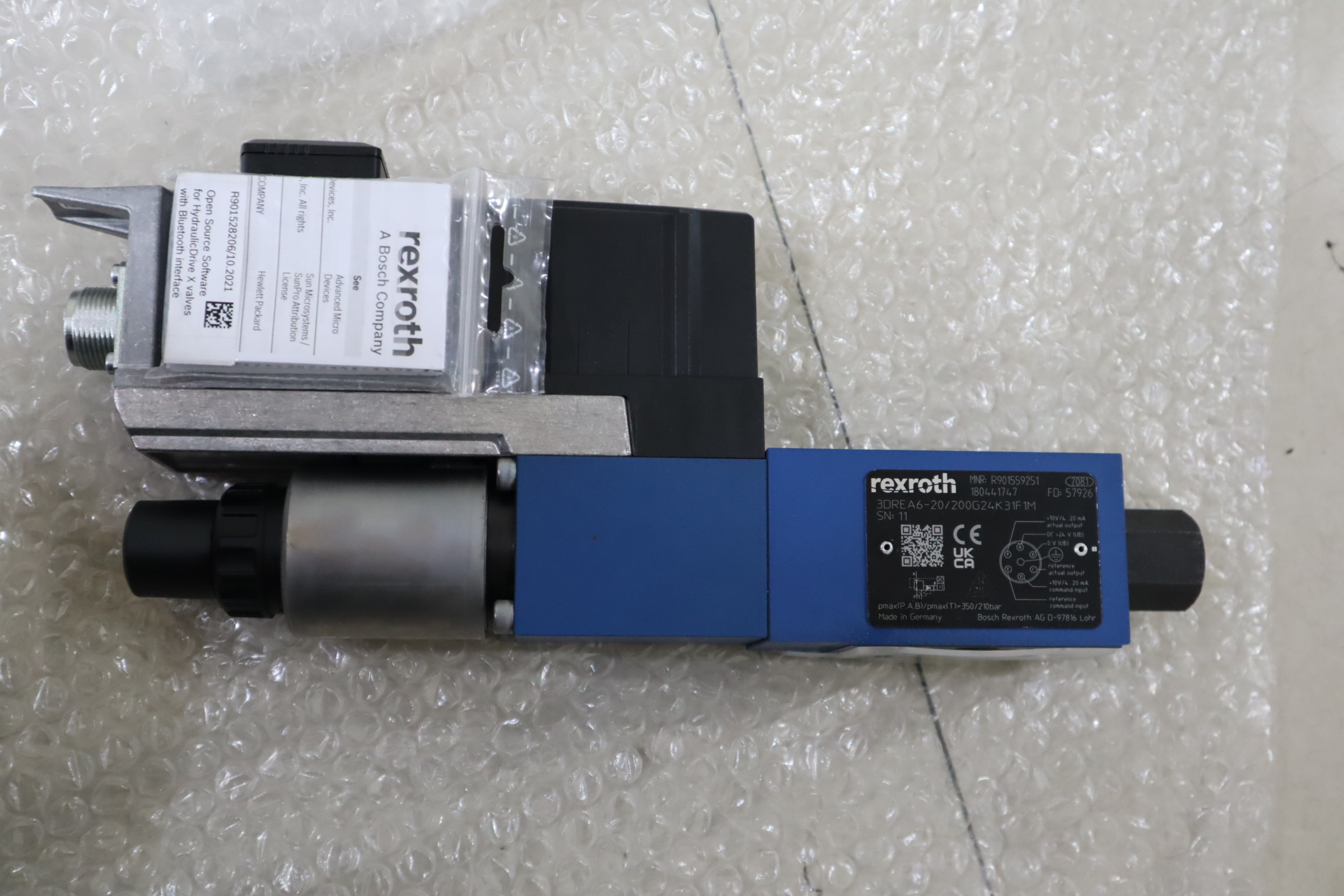 R901559251 3DREA6-2X/200G24K31F1M 德国力士乐REXROTH比例阀