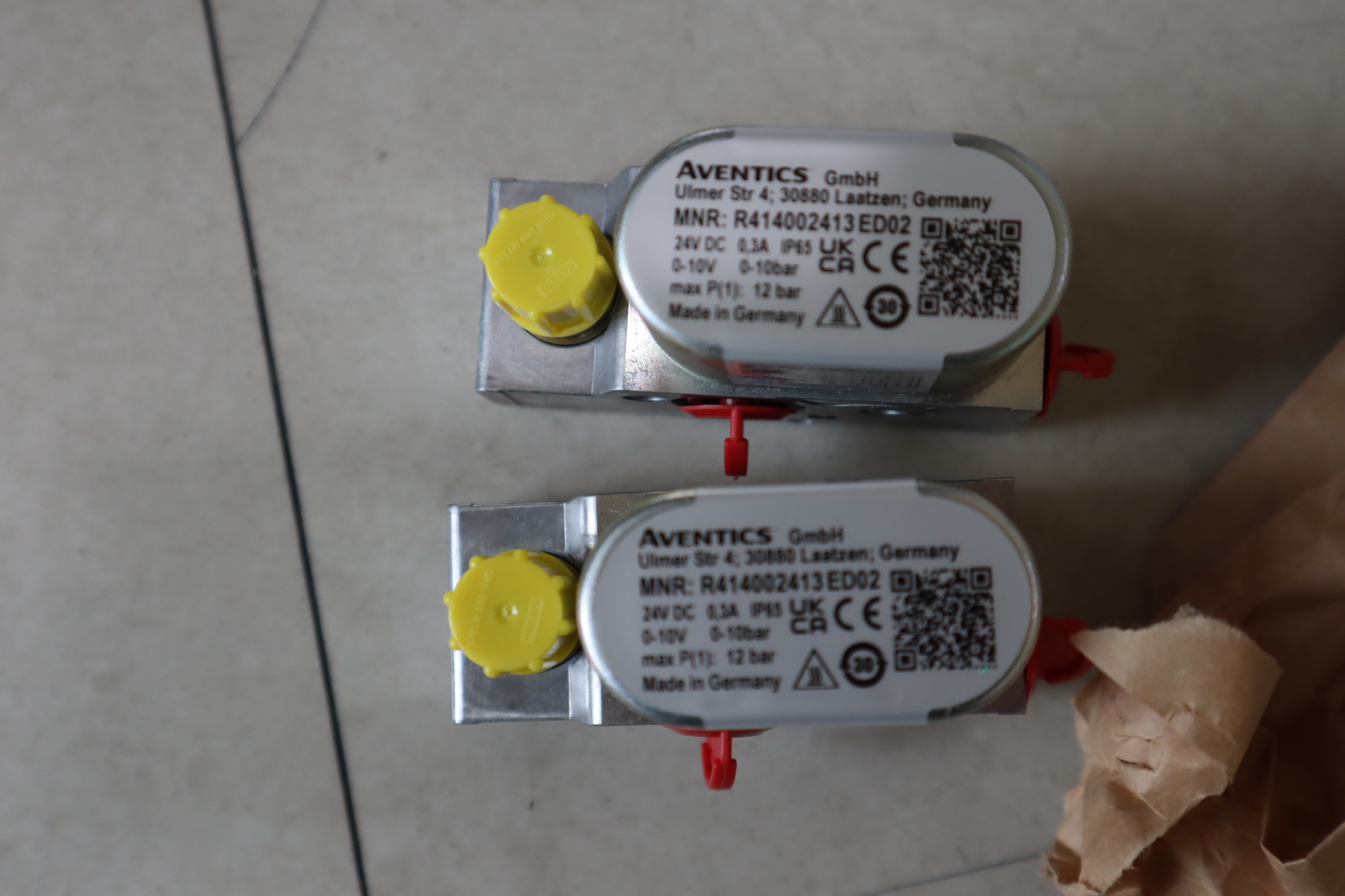 R414002413 ED02  24V DC 0.3A IP65 德国AVENTICS安沃驰气动阀