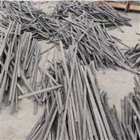 古建景区灰色薄石片芝麻灰蘑菇石 花坛挡土条石