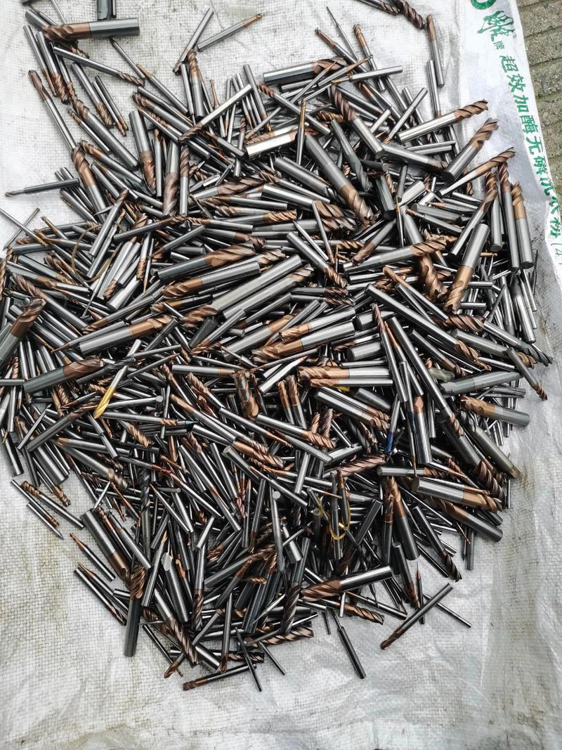 日盛废旧物资 铑催化剂回收 免费上门 现款现结