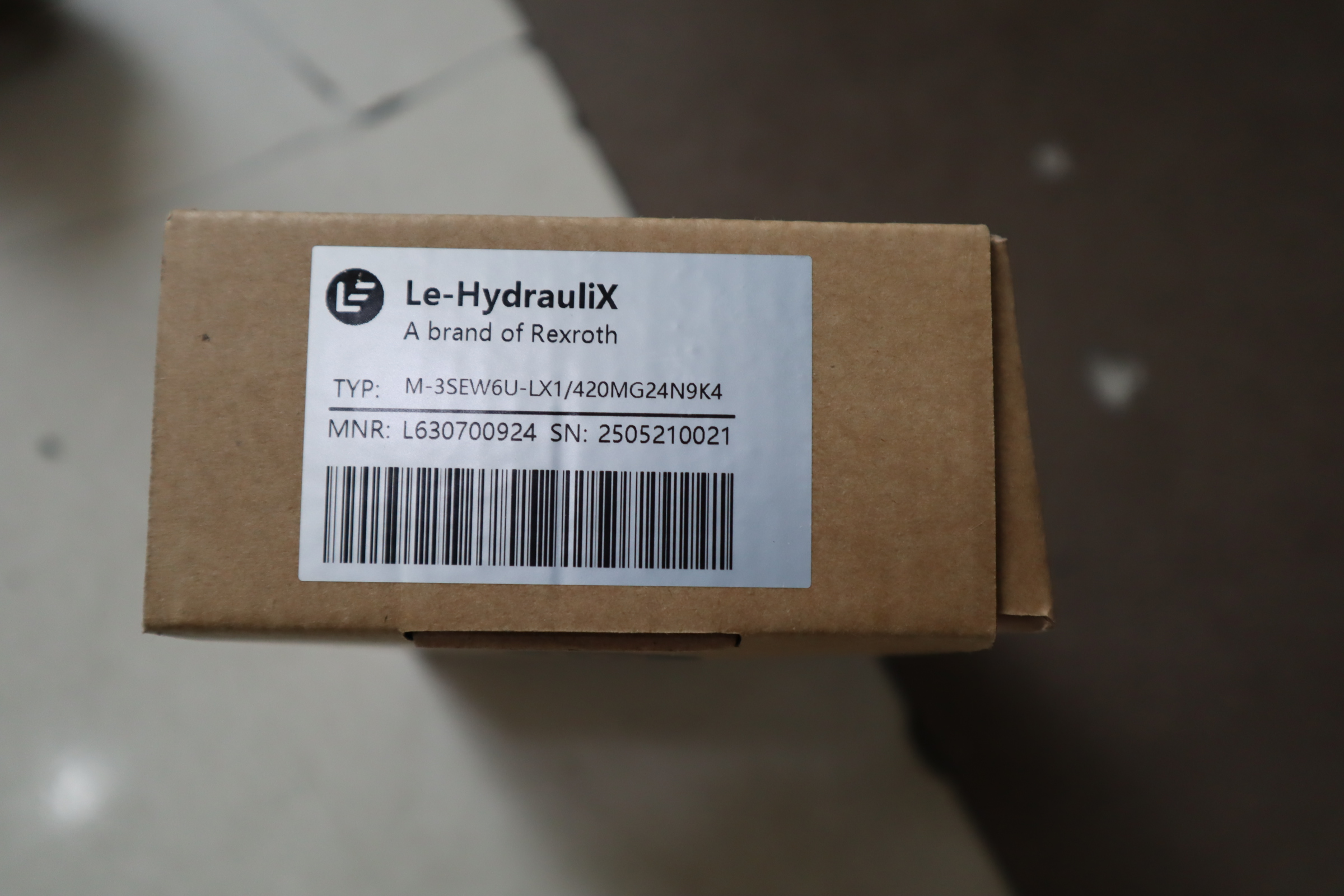 M-3SEW6U-LX1/420MG24N9K4 L630700924 LE-HYDRAULIX 乐卓电磁球阀