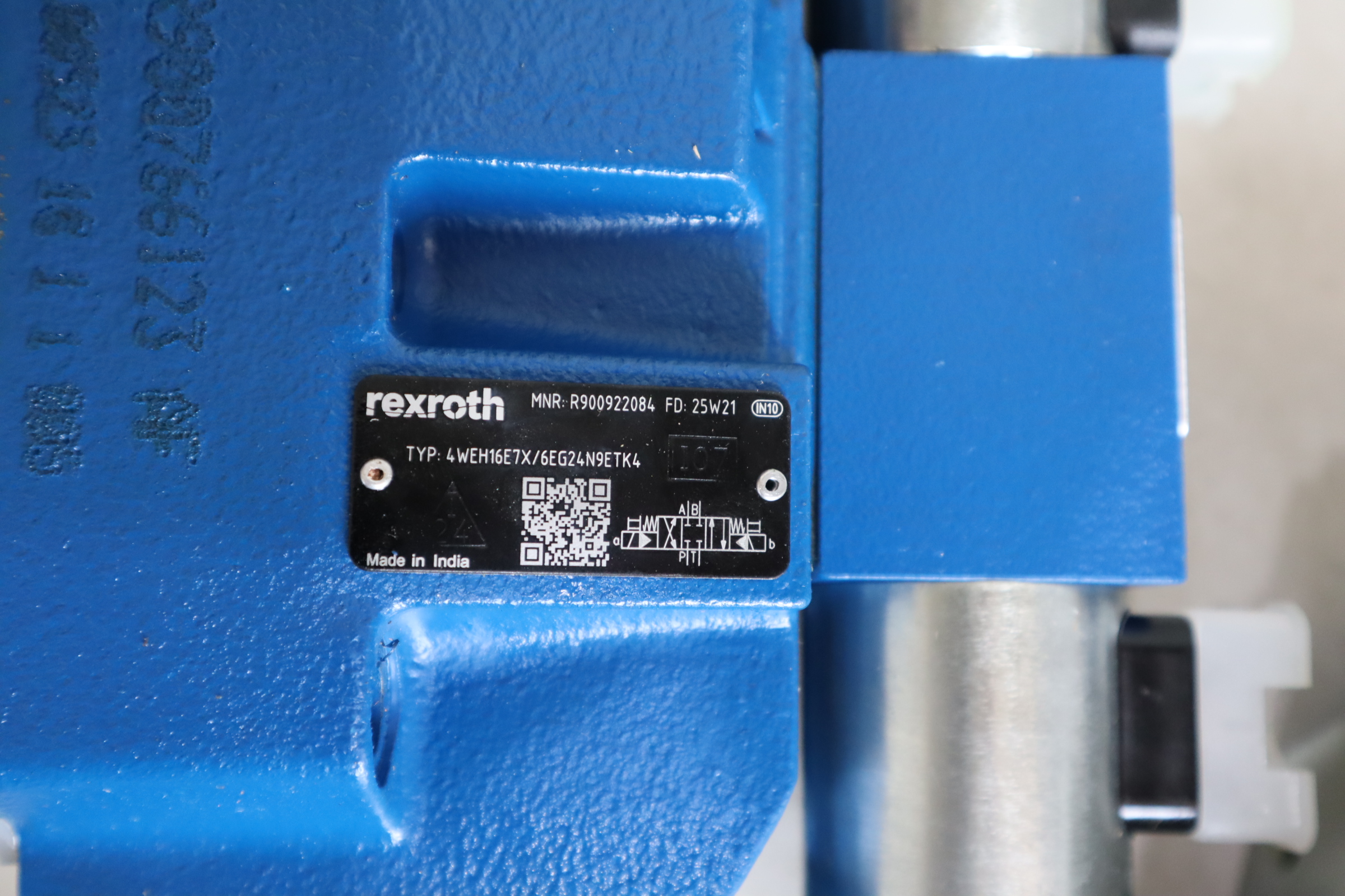 R900922084 4WEH16E7X/6EG24N9ETK4 德国力士乐REXROTH电液阀