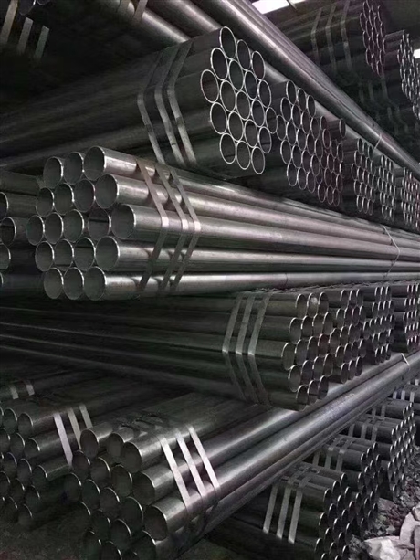 Low pressure fluid welded steel pipe