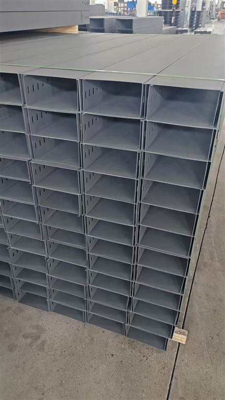 Fireproof cable tray