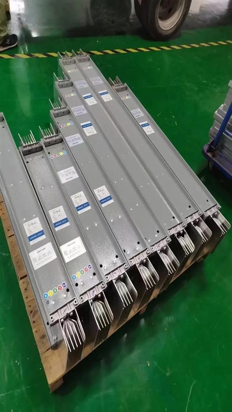 Dense busbar