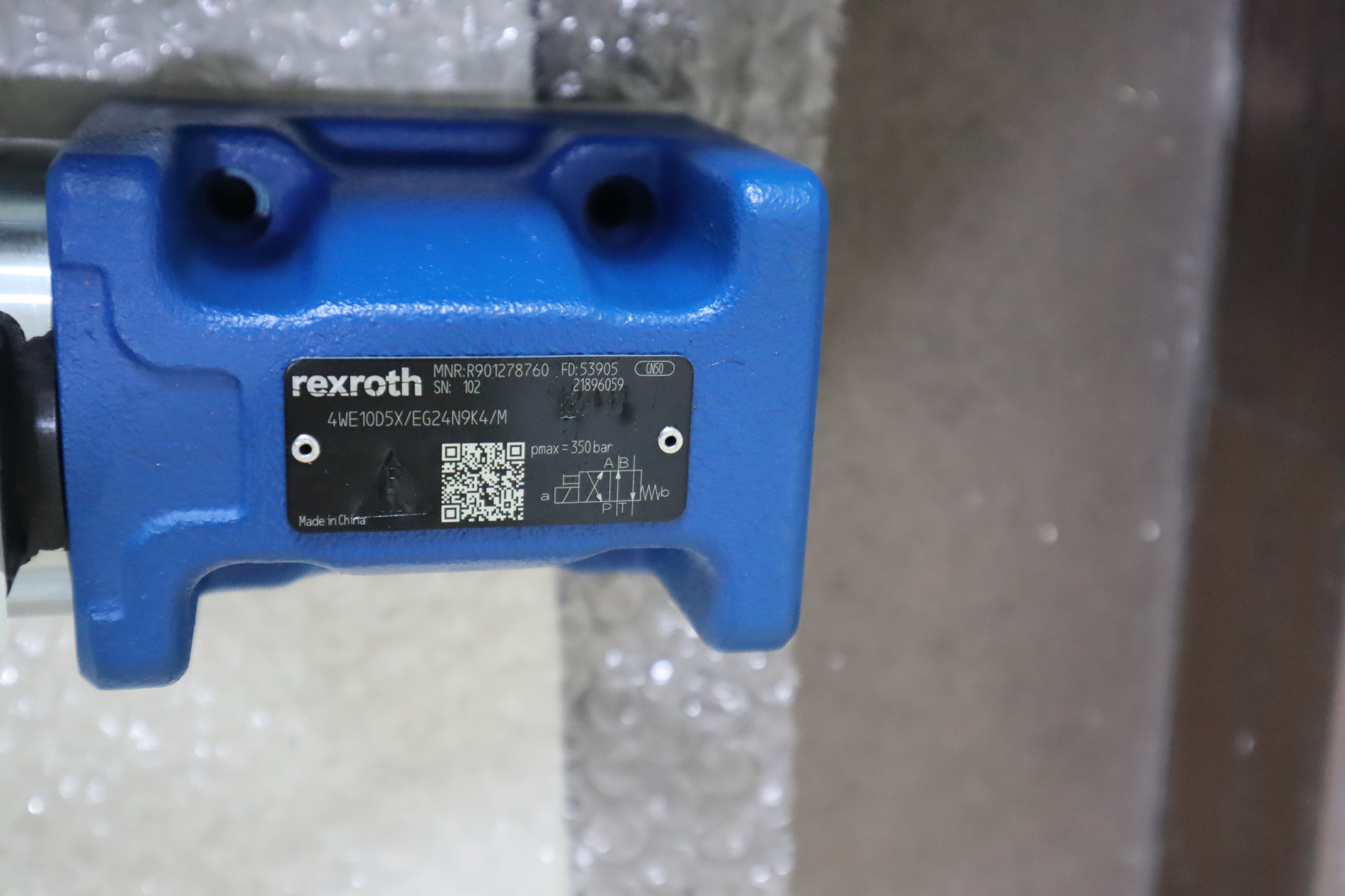 4WE10D5X/EG24N9K4/M R901278760 德国力士乐REXROTH 电磁阀