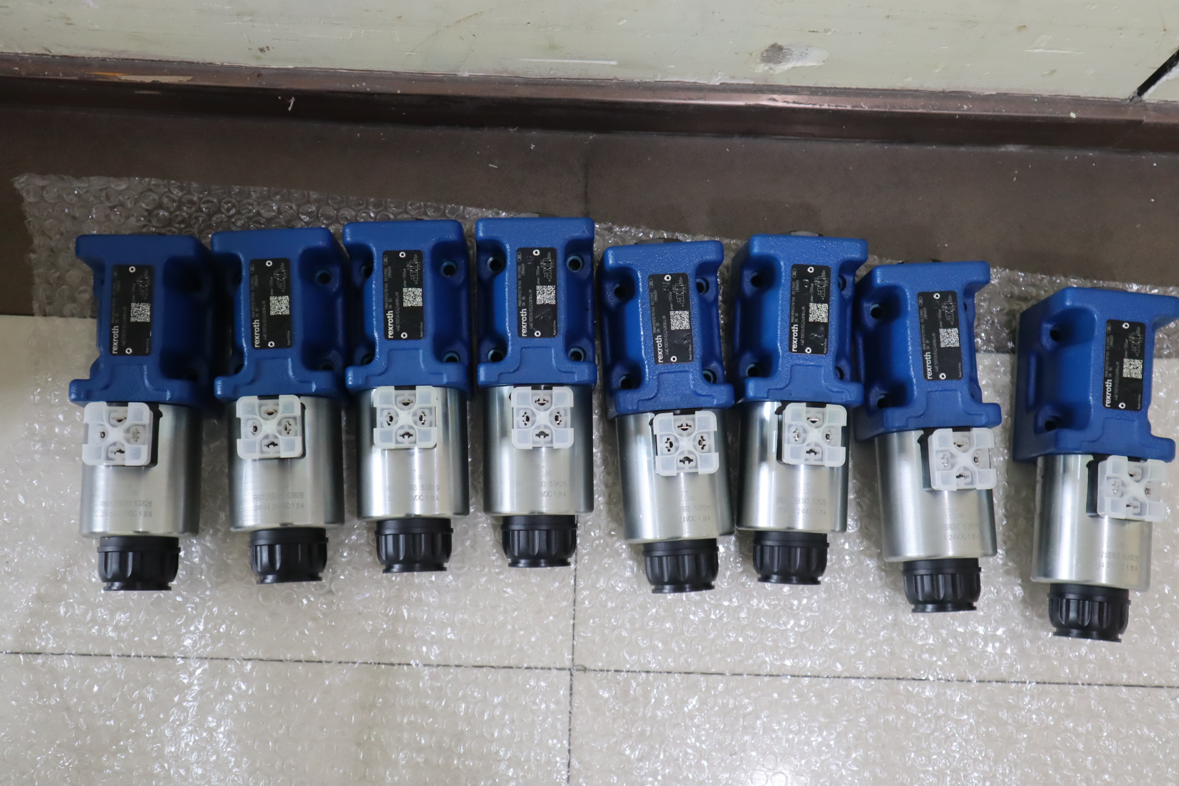 4WE10D5X/EG24N9K4/M R901278760 德国力士乐REXROTH 电磁阀