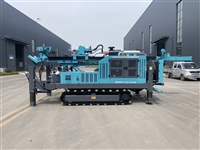 Fully hydraulic exploration and coring drilling rig