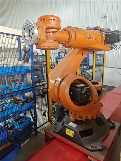 industrial robotic arm