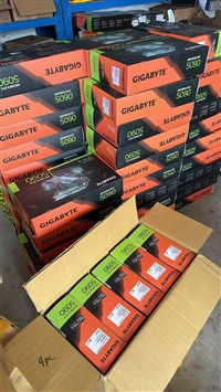 Gigabyte GeForce RTX 5090 graphics card 32GB VRAM high-performance gaming graphics processor