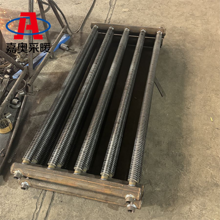 草莓大棚翅片管暖气片  螺旋翅片管暖气片规格