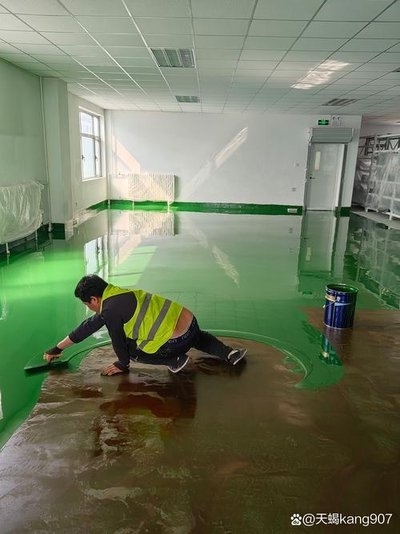 Construction of epoxy self leveling floor paint and cement self leveling wear-resistant floor