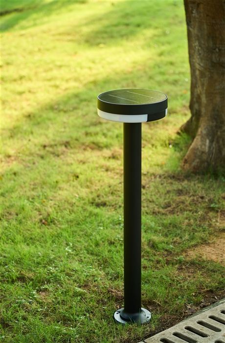 Outdoor solar lawn light, black cylindrical plug-in light, courtyard garden, villa landscape decoration lighting fixture