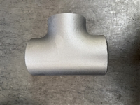 Industrial grade tee fittings with equal diameter and optional corrosion-resistant high-pressure connectors