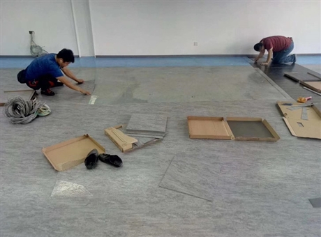 Installation of wooden flooring in Qingdao