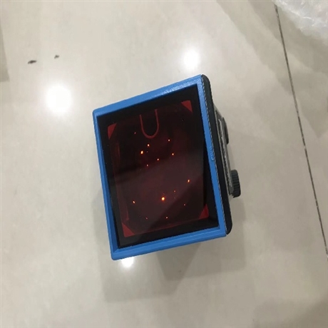 德国SICK施克固定式条形码扫描器CLV640-6120S01