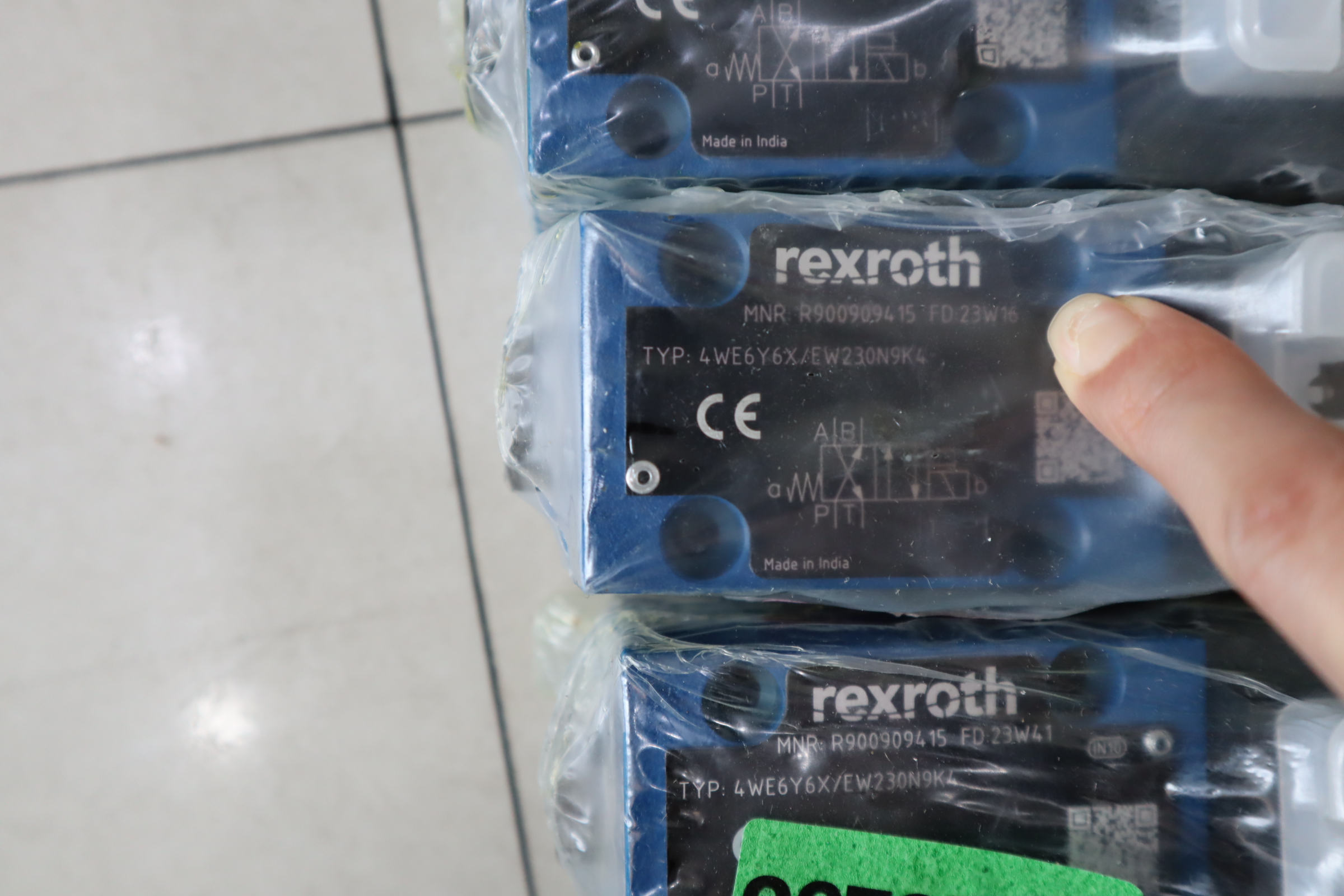 4WE6Y62/EW230N9K4 R900909415 4WE6Y6X/EW230N9K4 力士乐REXROTH