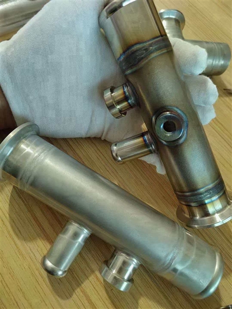 Stainless steel pickling passivation solution oxide layer quick cleaning agent