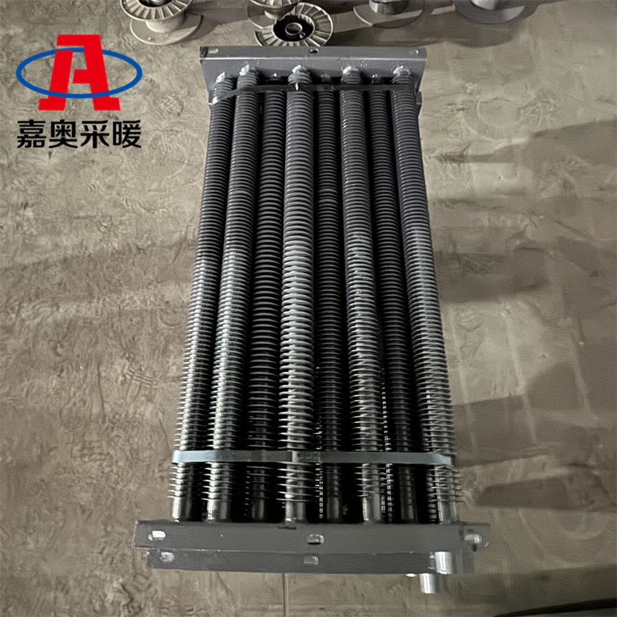 冬季取暖用螺旋翅片管散热器  带法兰翅片管暖气片尺寸