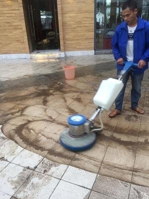 强力去污地砖清洗剂适用于多种地面清洁