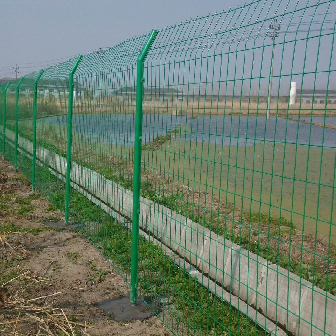 双边丝护栏网 公路铁路隔离栅 浸塑铁丝围栏网