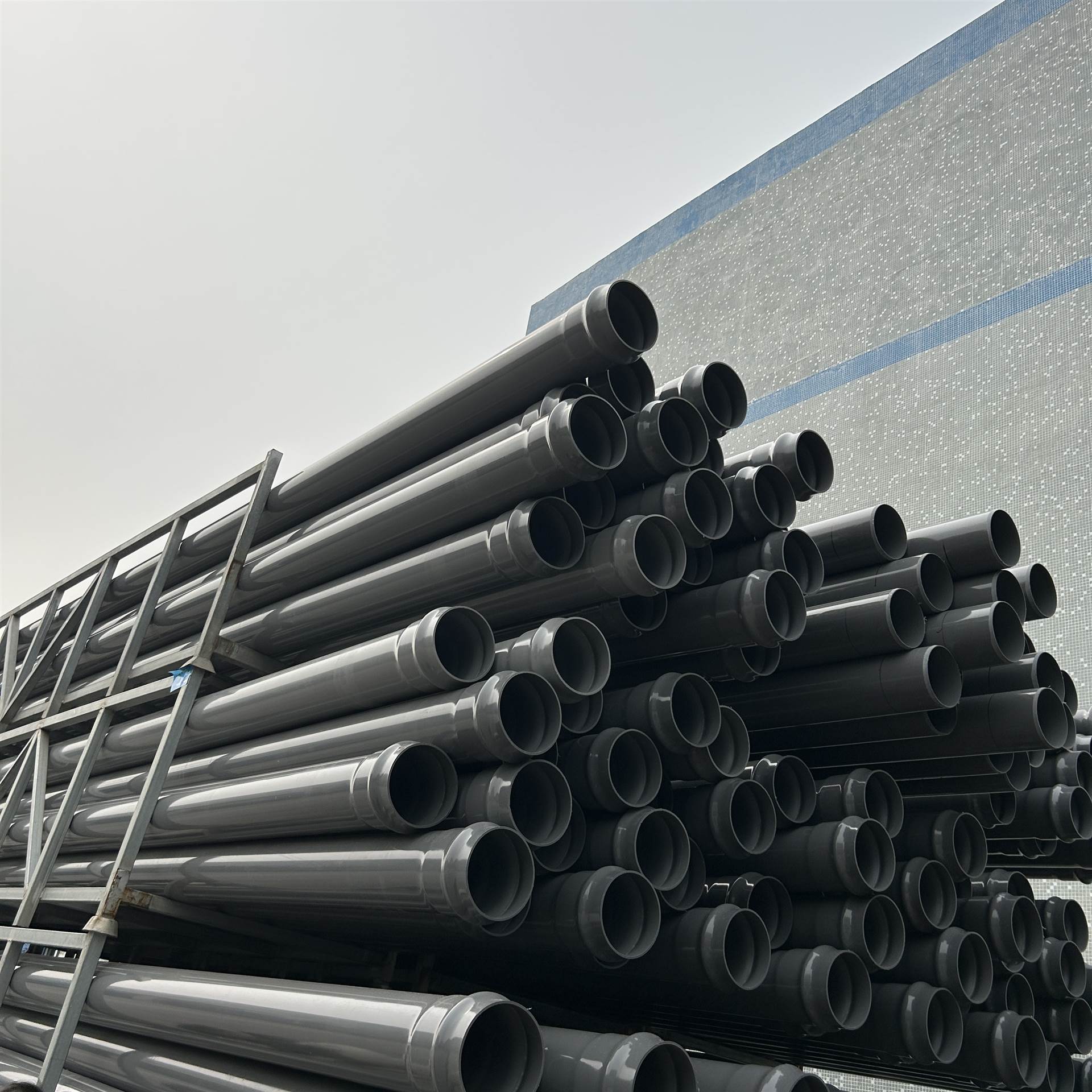 国标灰色PVC-U给水管DN20-630 S1-S3.2压力等级市政建筑供水专用管材
