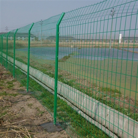 双边丝护栏网 公路铁路隔离栅 浸塑铁丝围栏网