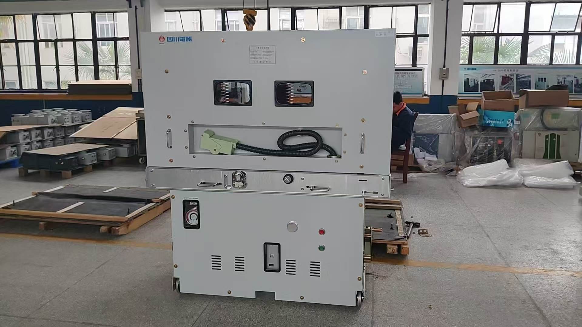 10KV-35KV真空断路器、35KV六氟化硫断路器
