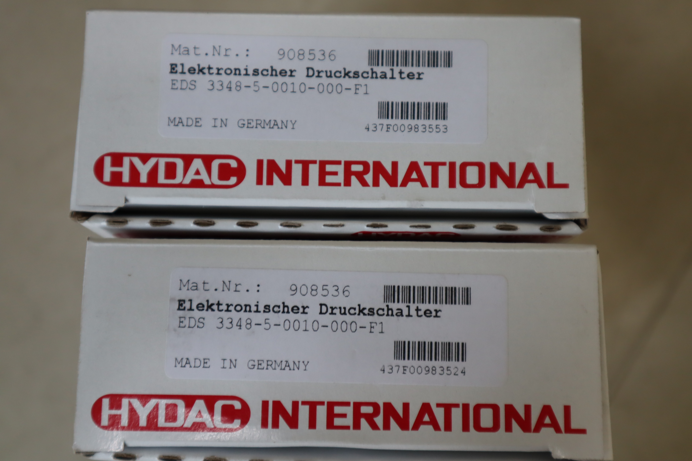 EDS 3348-5-0010-000-F1 908536 贺德克HYDAC压力温度传感器