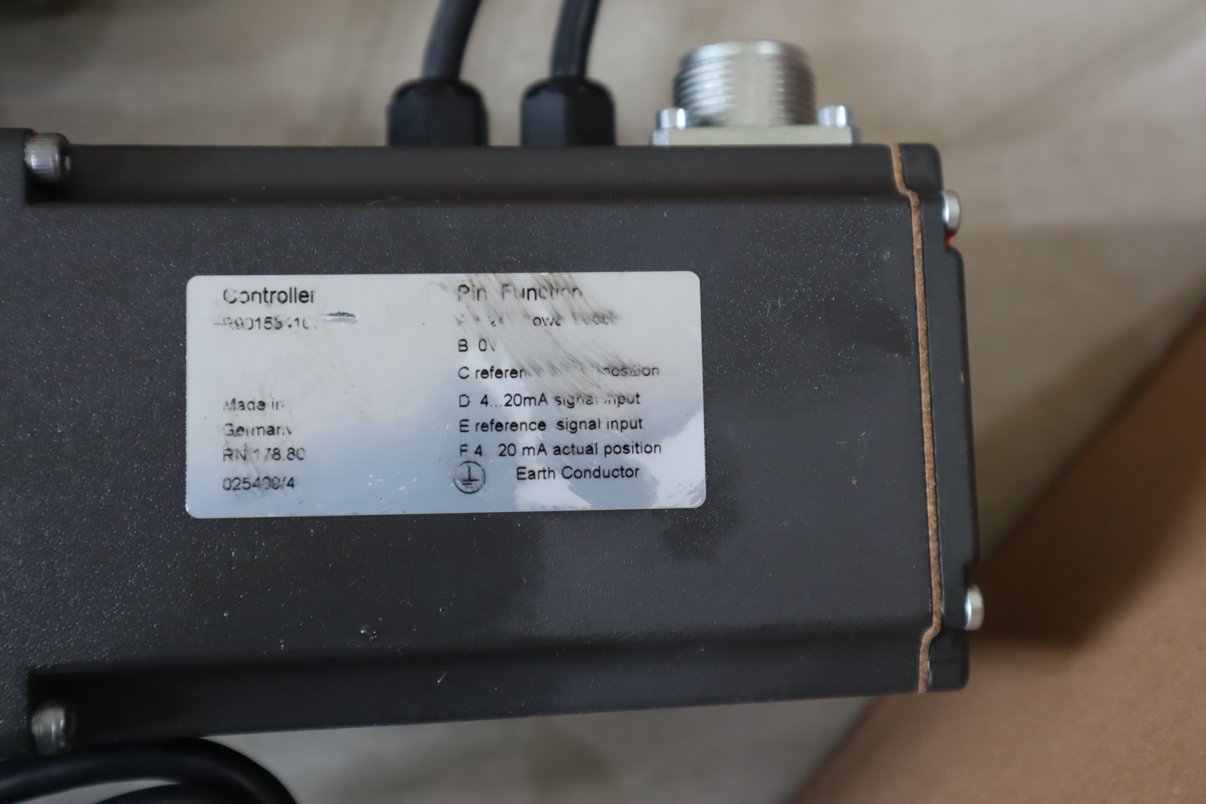R901175046 4WRKE10W8-100P-37/6EG24K31/F1D3M 力士乐REXROTH