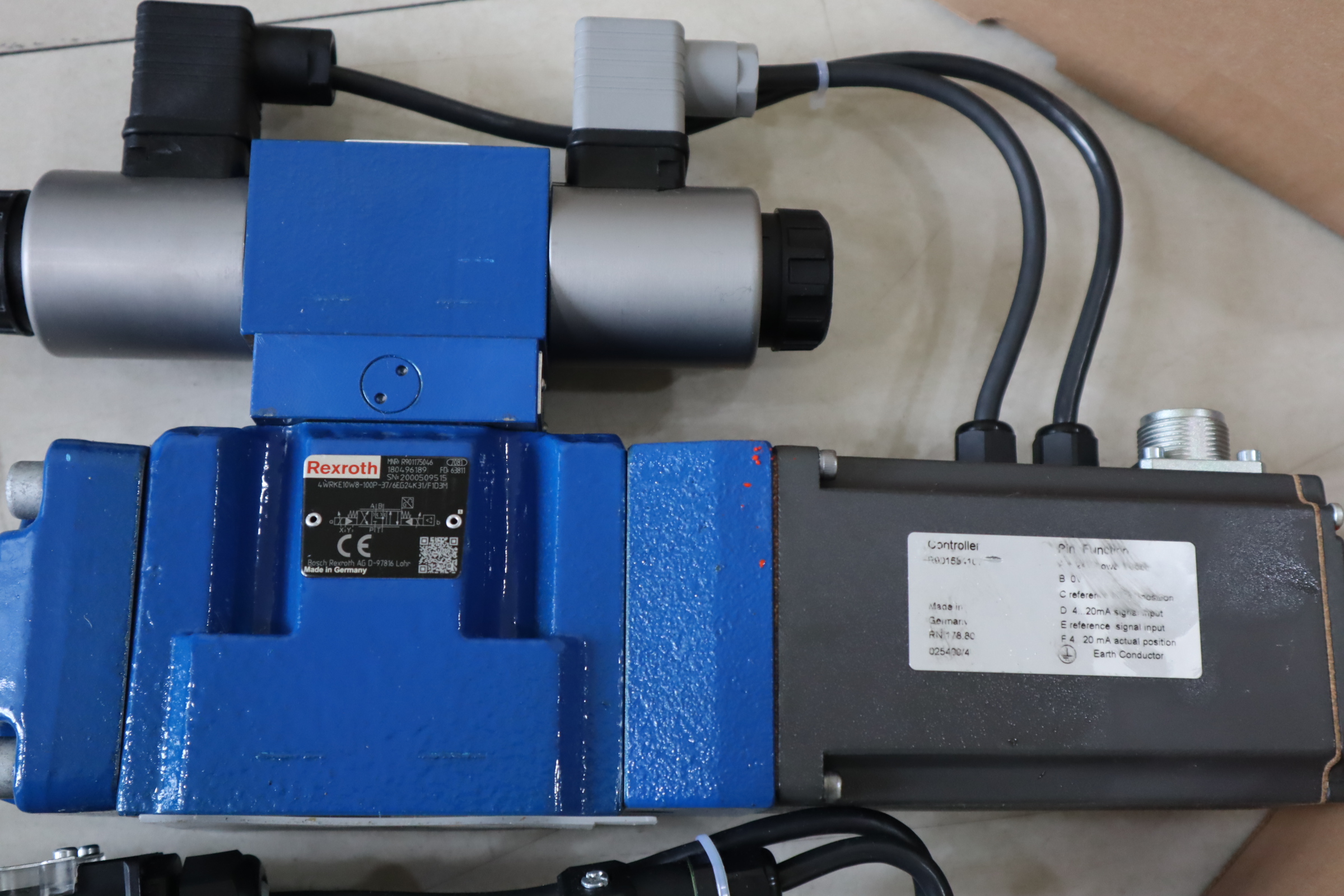 R901175046 4WRKE10W8-100P-37/6EG24K31/F1D3M 力士乐REXROTH