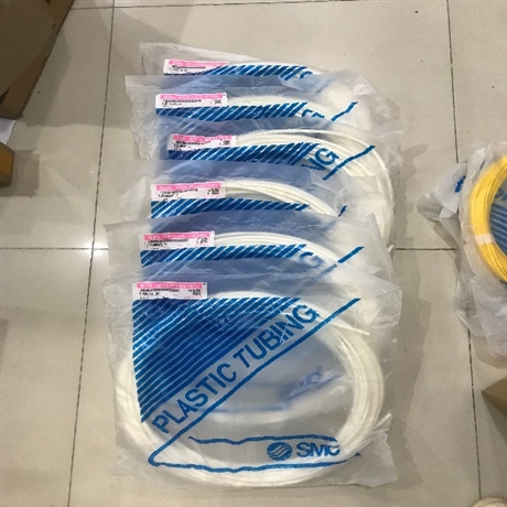 SMC气管TU1208BU-20安装尺寸  
