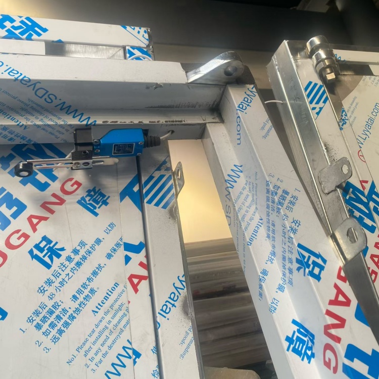 电动推拉铅门厂家包头辐射防护铅门