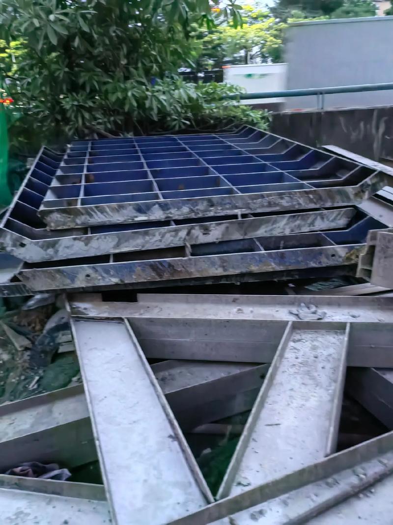 日盛废旧物资 闲置 不锈钢回收 24小时在线 值得信赖