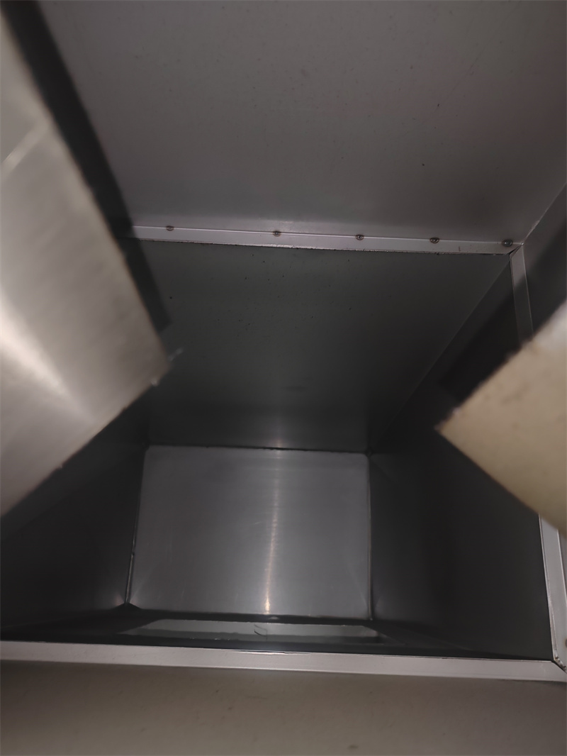 成都高空烟道清洗公司 上门离心风机清洗