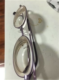 济南长清大学城打捞高度近视眼镜 高度近视没有眼镜只能眯眼看