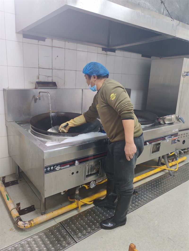 成都排风扇风机清洗服务热线 上门油烟净化器清洗