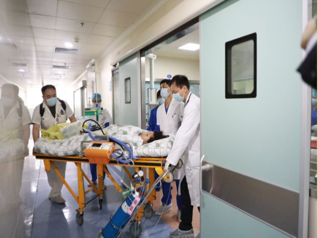 遂宁康复护送-吸氧患者转运 资质与性价比推荐