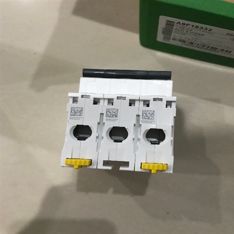 施耐德接触器LC1D80M7C结构分析