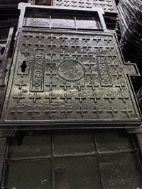 400x400 C250球墨铸铁井盖 小区次干道绿化带专用重型方形井盖