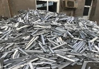 深圳福田收购废机箱一个电话，废品搬家
上门快人一步