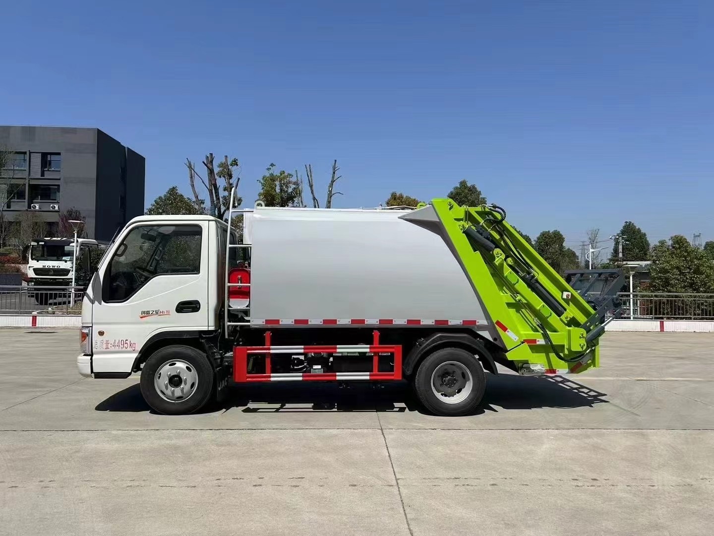 楚胜牌江淮蓝牌压缩垃圾车  可下地下室