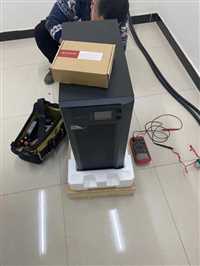 UPS不间断电源30KVA三进单出模块化稳压电源