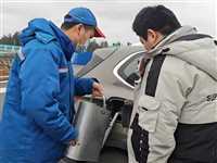 荆门市轮胎漏气救援诚信附近24小时汽车救援拖车