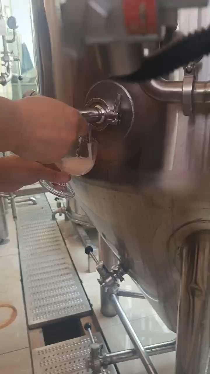 精釀啤酒設備啤酒發酵罐釀酒 出酒啦 視頻